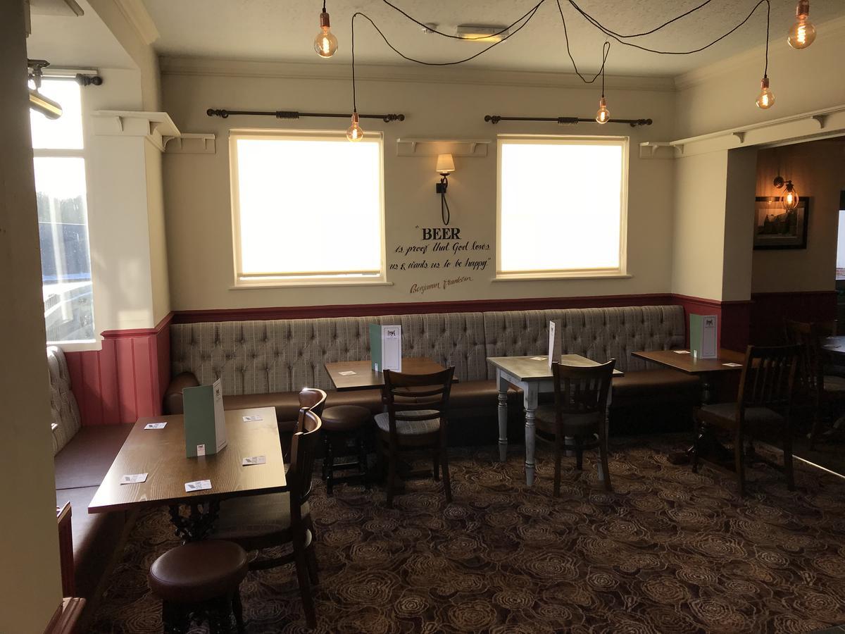 Hotel The Norfolk Arms, Chapeltown Sheffield Zewnętrze zdjęcie